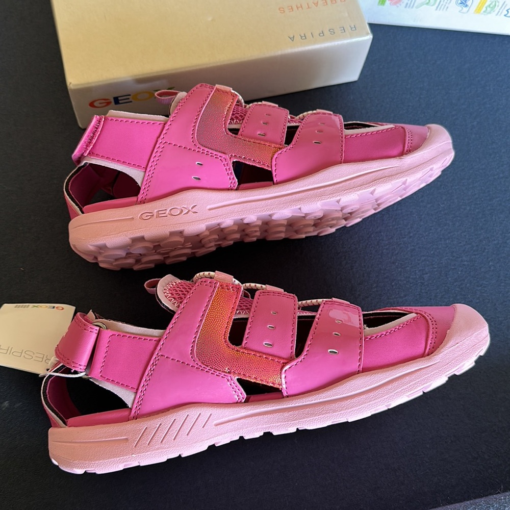 GEOX Fuchsia/Pink Velcro fit Sandals đź©´ size 5 - Picture 6 of 10